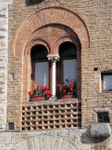 236_finestra italiana_tema libero